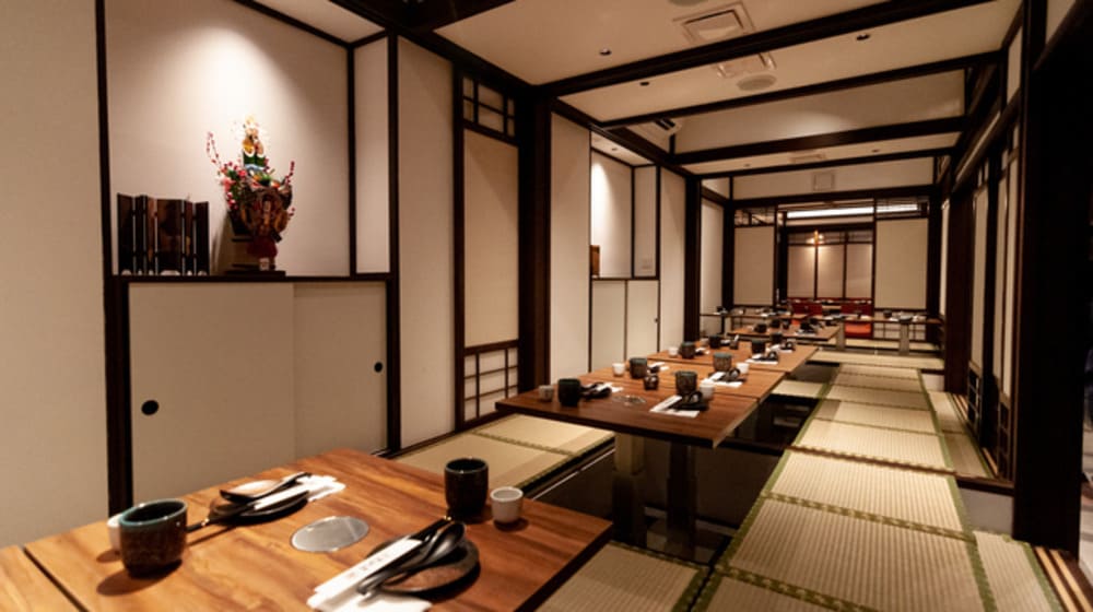 Yakitori or izakaya for a dining experience with the company

